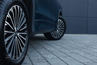 VOLKSWAGEN Tayron usata, con Fari LED
