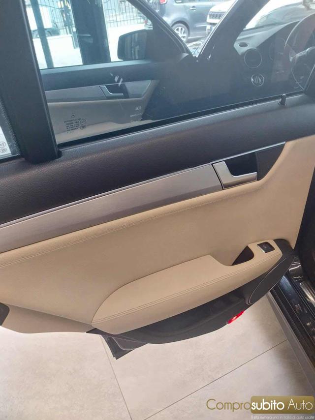 MERCEDES-BENZ C 220 usata 30