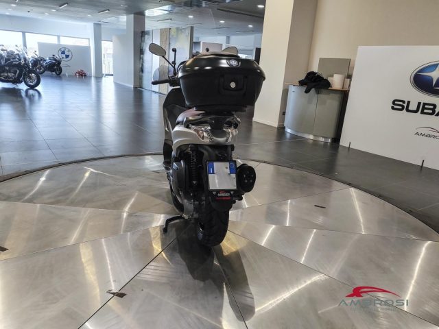 PIAGGIO Beverly 500 usata 7