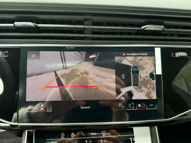 AUDI Q8 usata, con Isofix