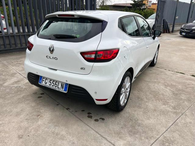 RENAULT Clio usata, con Alzacristalli elettrici
