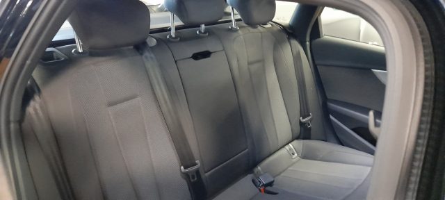 AUDI A4 usata, con Fari LED