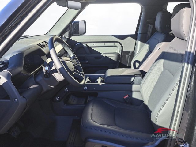 LAND ROVER Defender usata 8