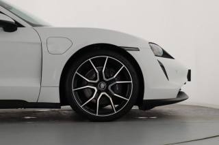 PORSCHE Taycan usata, con Boardcomputer