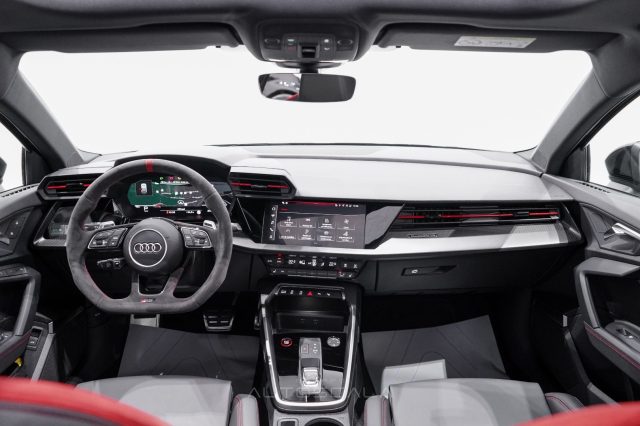 AUDI RS3 usata 31