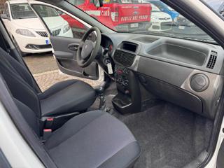 FIAT Punto usata, con Specchietti laterali elettrici
