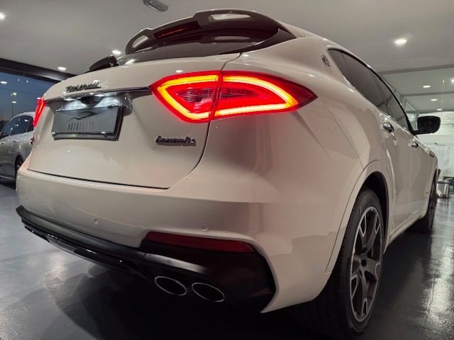 MASERATI Levante usata, con Autoradio