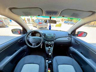 HYUNDAI i10 usata, con Sedile posteriore sdoppiato