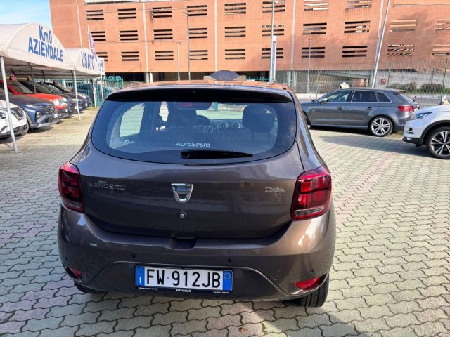 DACIA Sandero usata, con Autoradio
