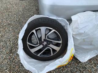 PEUGEOT 108 usata, con Sistema di navigazione