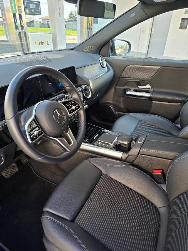 MERCEDES-BENZ GLA 200 usata, con Fari Xenon