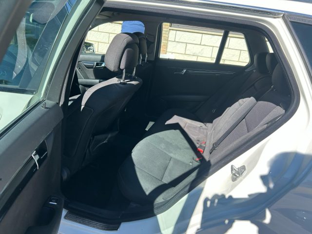 MERCEDES-BENZ C 250 usata, con Cerchi in lega