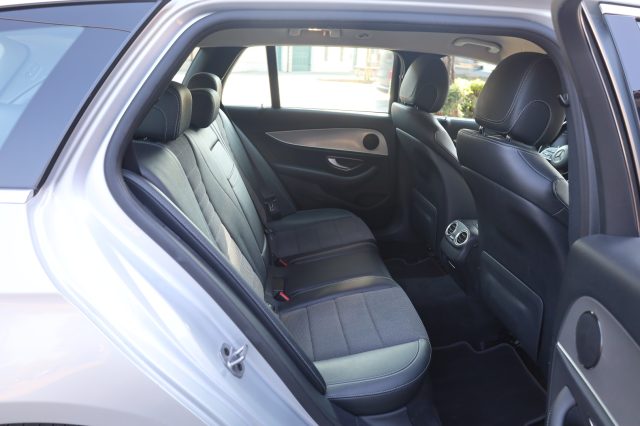 MERCEDES-BENZ E 220 usata, con Freno di stazionamento elettrico