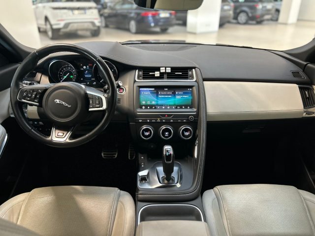 JAGUAR E-Pace usata, con Autoradio