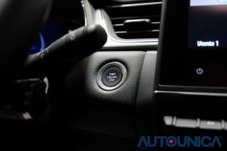RENAULT Captur usata, con Autoradio digitale