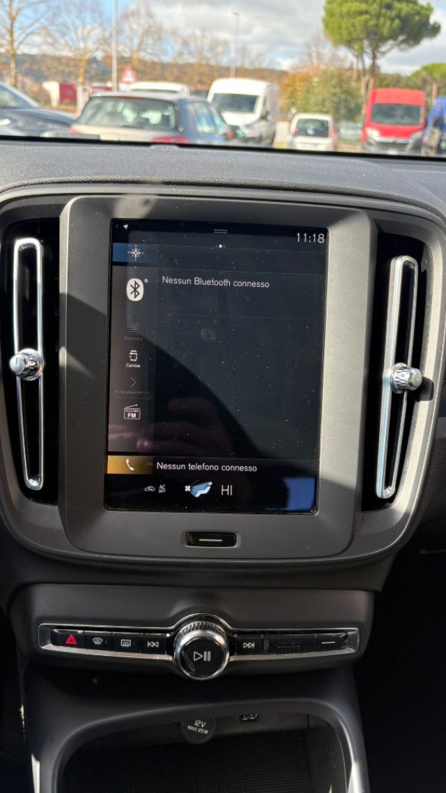 VOLVO XC40 usata, con Fari LED