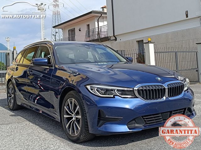 BMW 320 usata, con Touch screen