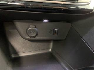 OPEL Corsa usata, con Park Distance Control