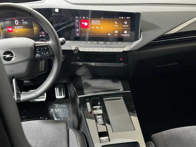 OPEL Astra usata, con Servosterzo