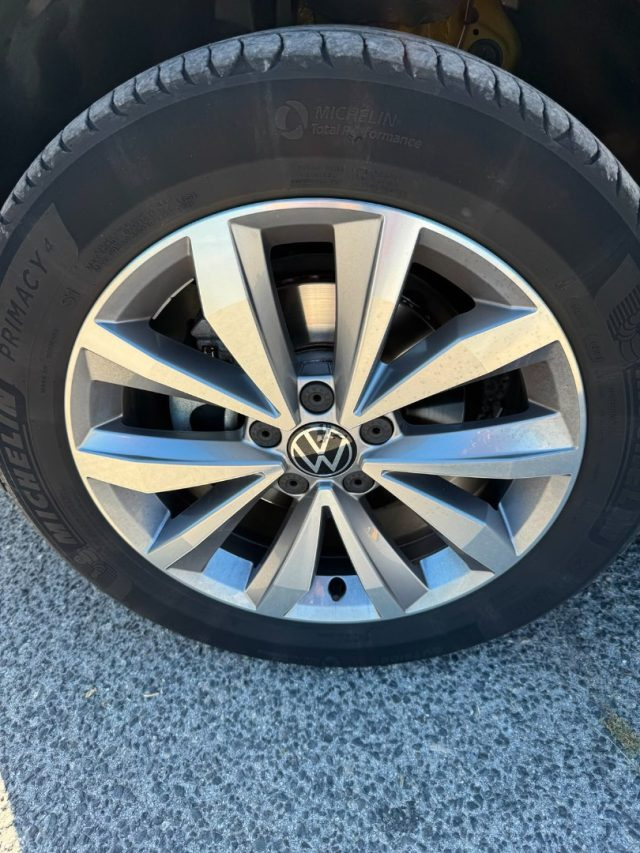 VOLKSWAGEN T-Roc usata, con Frenata d
