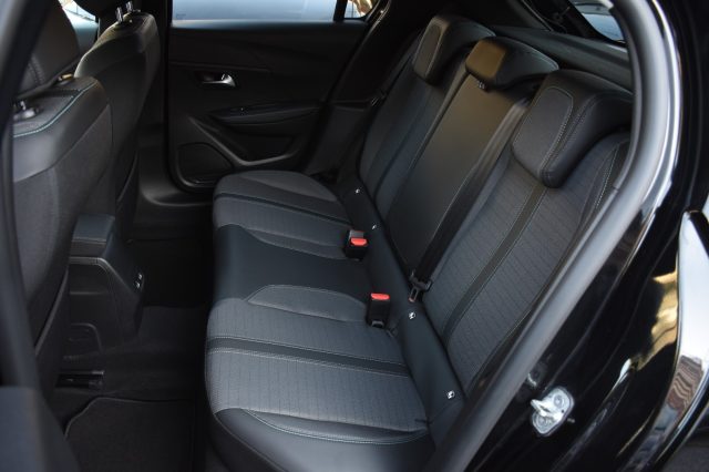PEUGEOT 208 usata, con Boardcomputer