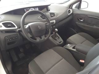 RENAULT Scenic usata, con Autoradio