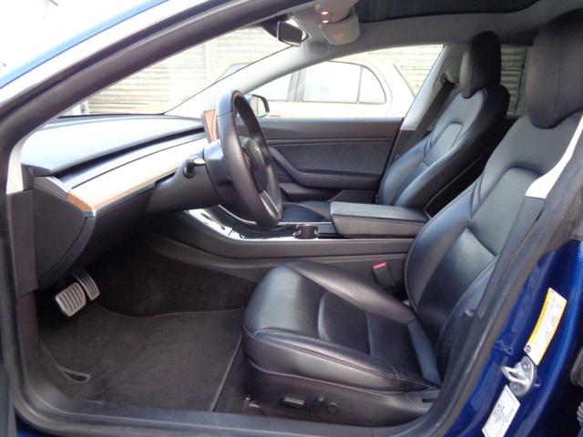 TESLA Model 3 usata, con Alzacristalli elettrici