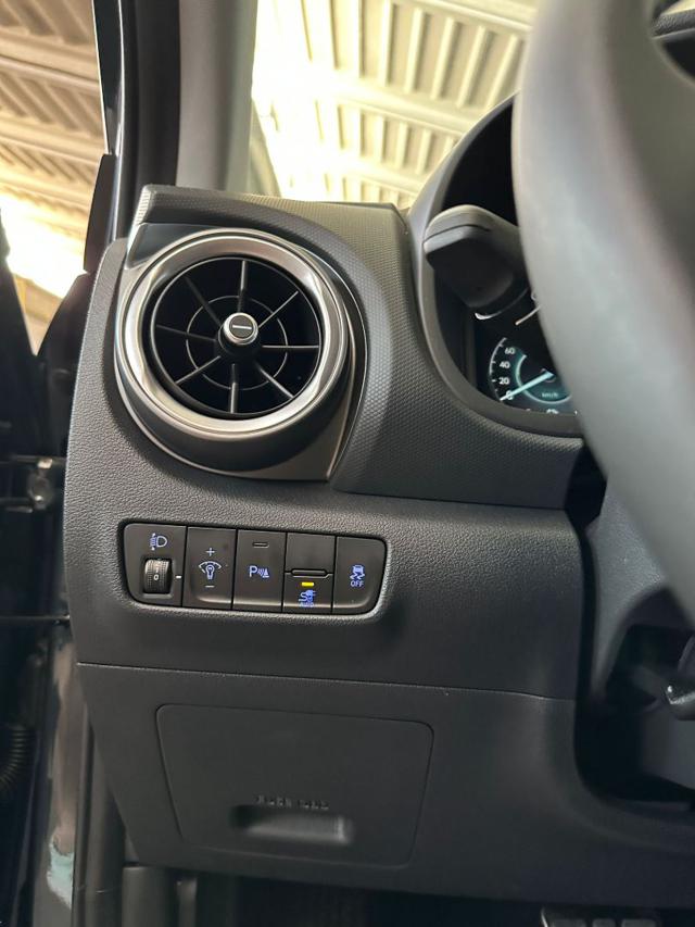 HYUNDAI Kona usata, con Autoradio digitale