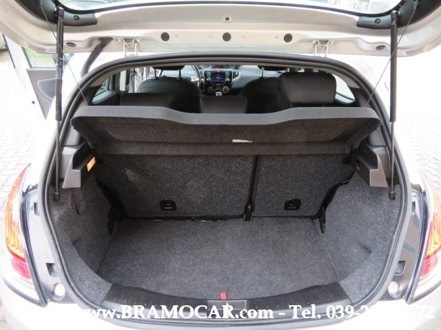 LANCIA Ypsilon usata, con Vivavoce