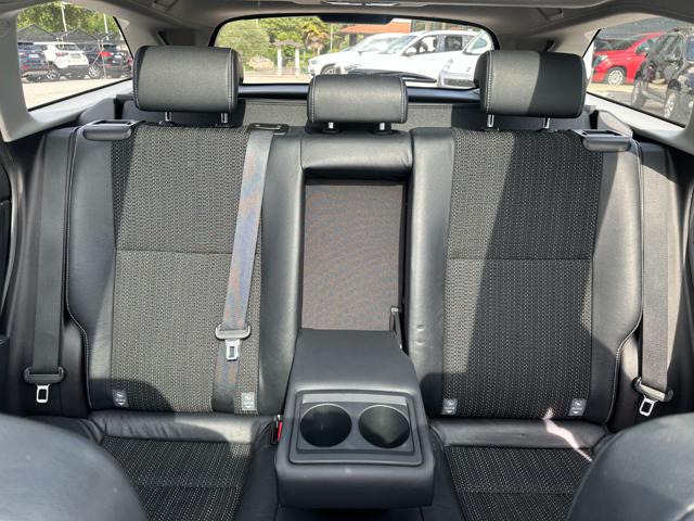 TOYOTA Auris usata 13