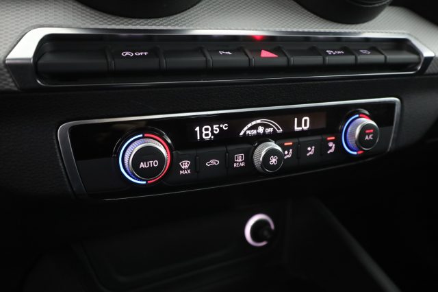 AUDI Q2 usata 10