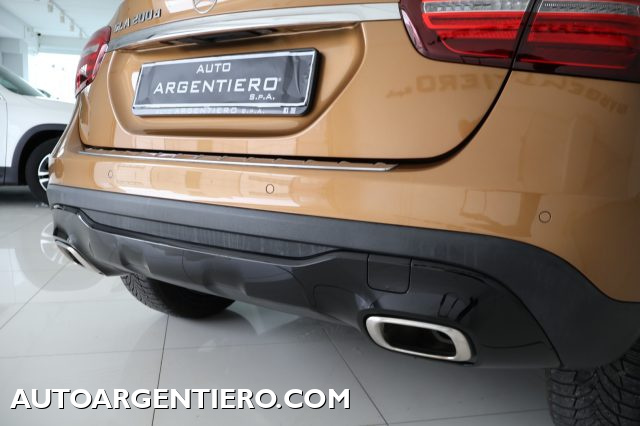MERCEDES-BENZ GLA 200 usata, con Volante multifunzione