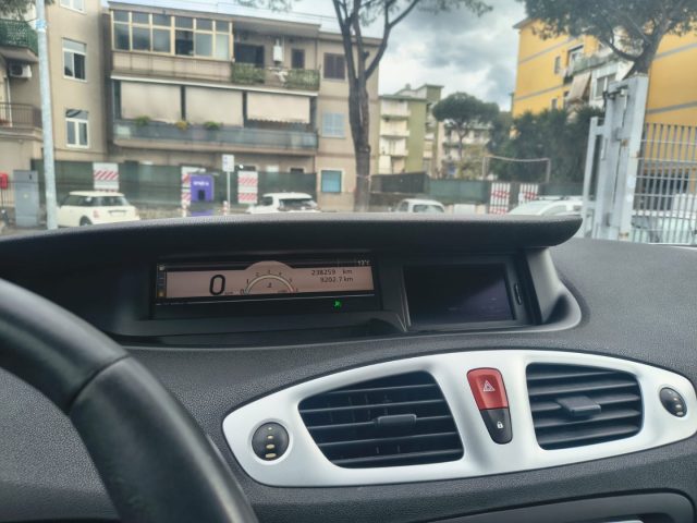 RENAULT Scenic usata, con Cerchi in lega