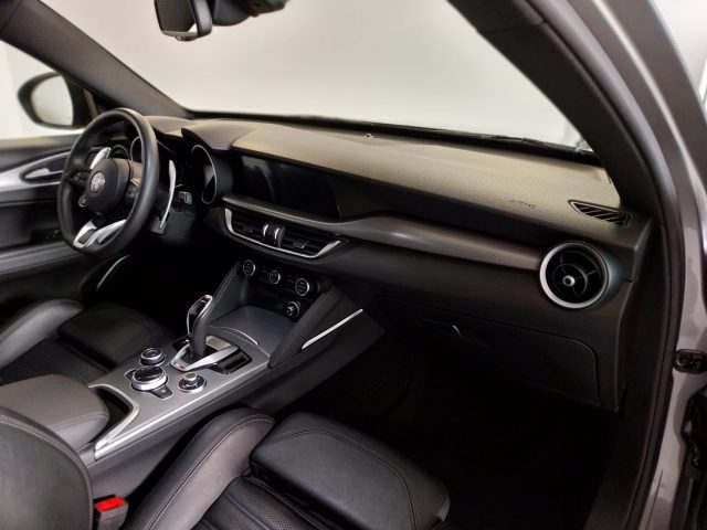 ALFA ROMEO Stelvio usata, con Cronologia tagliandi