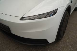 TESLA Model Y usata, con Boardcomputer