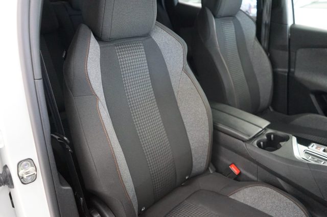 PEUGEOT 3008 usata 38