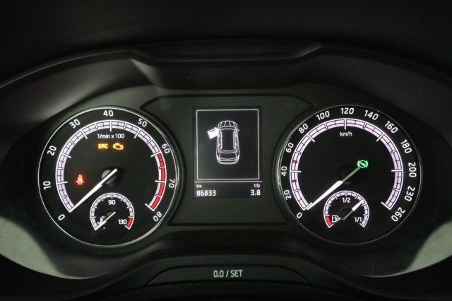 SKODA Karoq usata 12