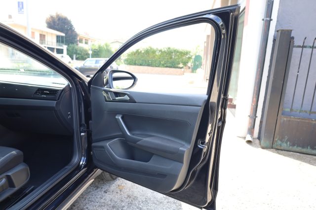 VOLKSWAGEN Taigo usata 128