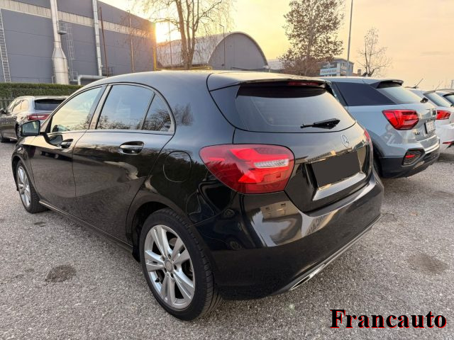 MERCEDES-BENZ A 200 usata, con Cronologia tagliandi