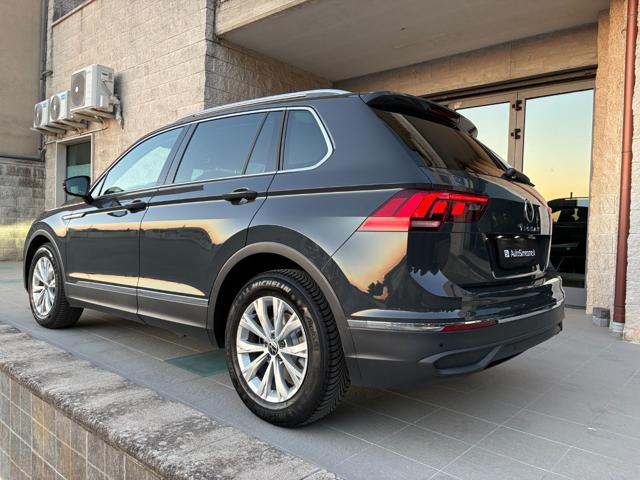 VOLKSWAGEN Tiguan usata, con Boardcomputer