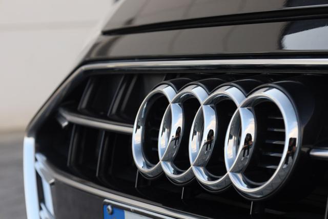 AUDI A4 usata, con Fari LED
