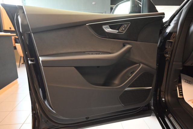 AUDI Q8 usata 121