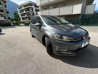 VOLKSWAGEN Touran usata, con Controllo trazione