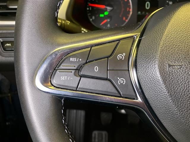 RENAULT Captur usata 16