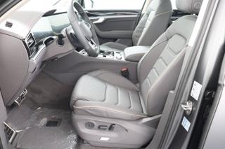 VOLKSWAGEN Touareg usata, con Cruise Control