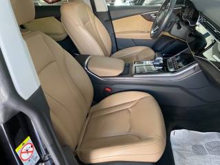 AUDI Q8 usata, con Climatizzatore