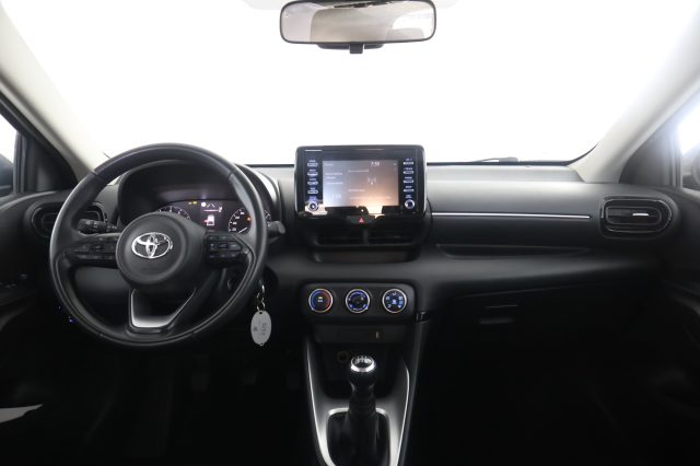 TOYOTA Yaris usata 4