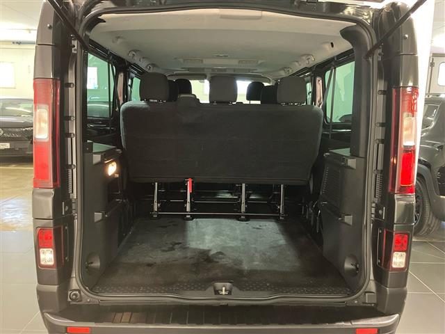 RENAULT Trafic usata 27