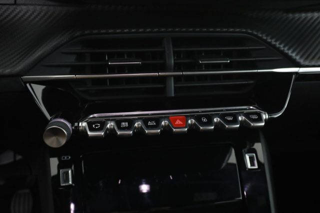 PEUGEOT 2008 usata 12