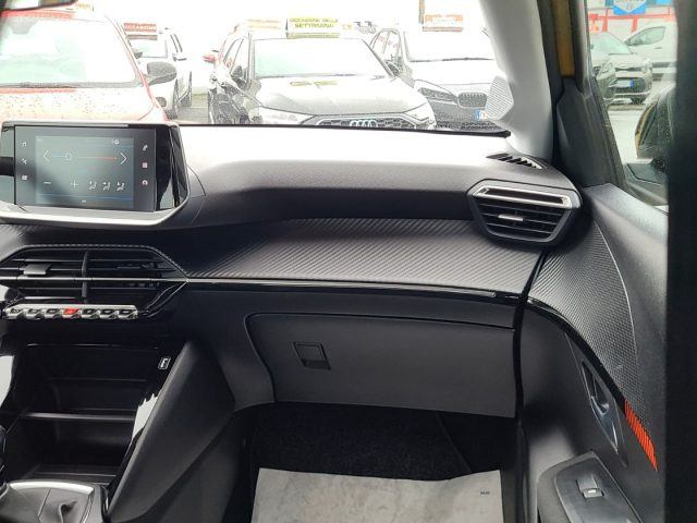 PEUGEOT 208 usata, con Specchietti laterali elettrici